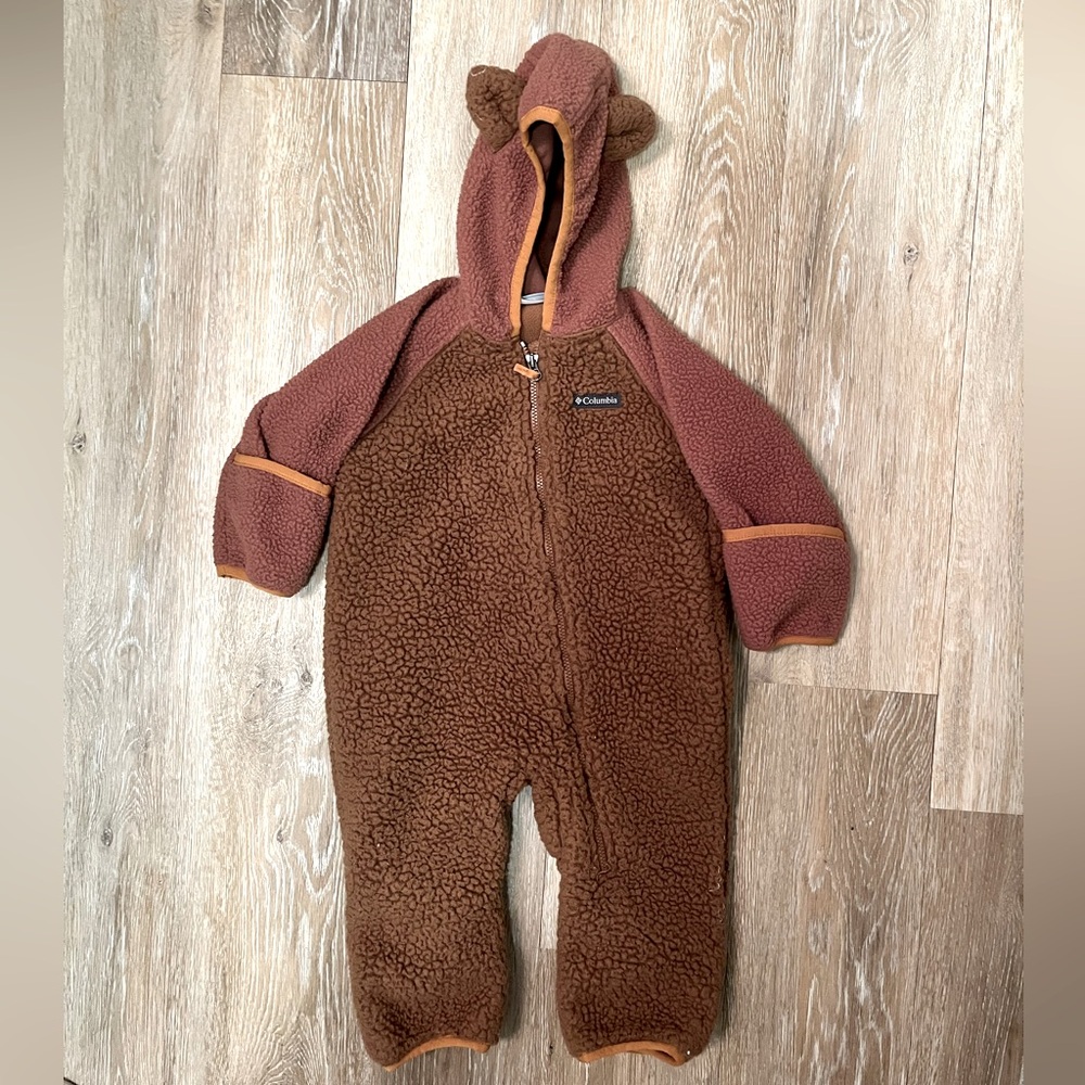 Columbia Hooded Pram